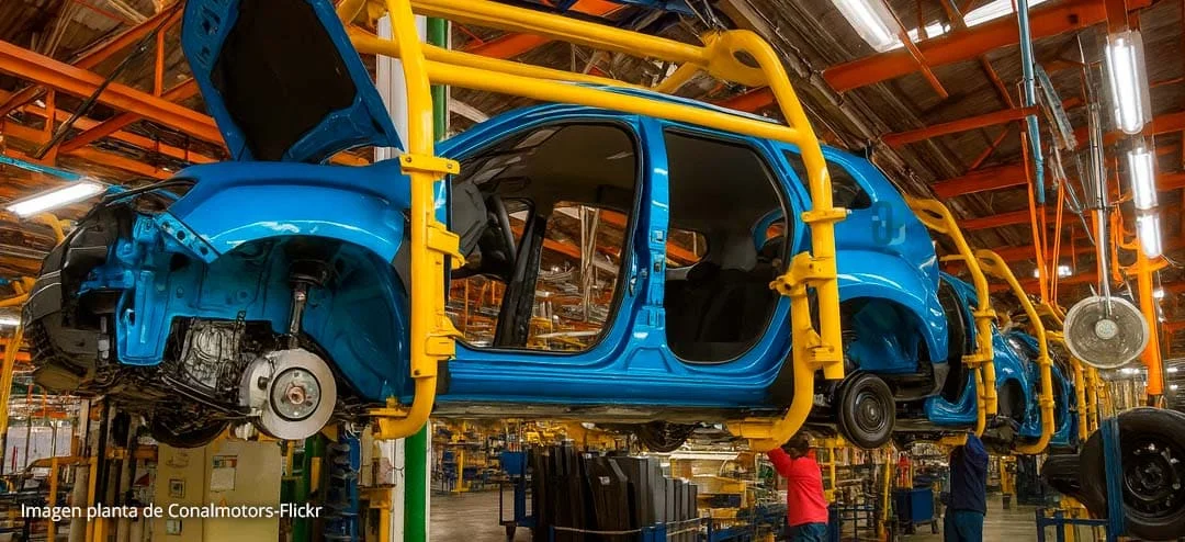 Industria colombiana golpeada por crisis fiscal e inseguridad